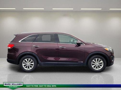 2016 Kia Sorento LX