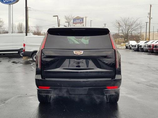 2023 Cadillac Escalade Sport