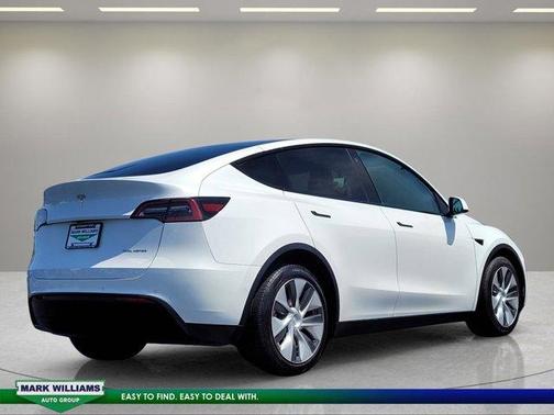 Pearl White Multi 2021 Tesla Model Y Long Range