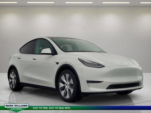 Pearl White Multi 2021 Tesla Model Y Long Range
