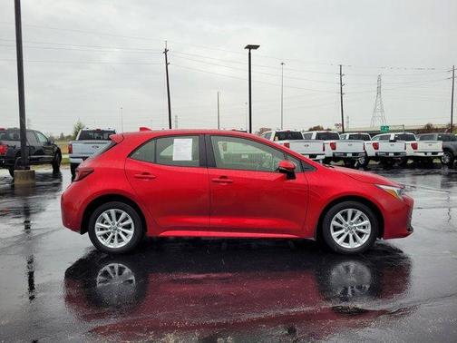 2023 Toyota Corolla Hatchback SE