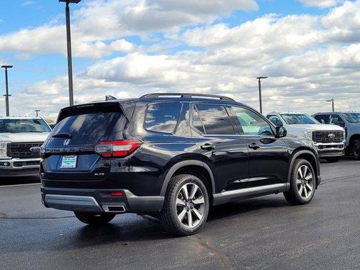 2023 Honda Pilot Elite