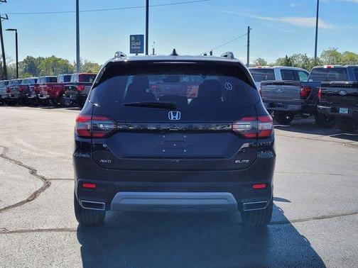 2023 Honda Pilot Elite