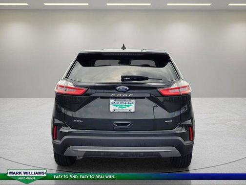 Green Metallic 2023 Ford Edge SEL