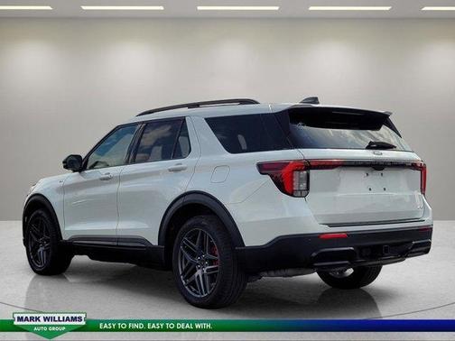 White Metallic 2025 Ford Explorer ST-Line