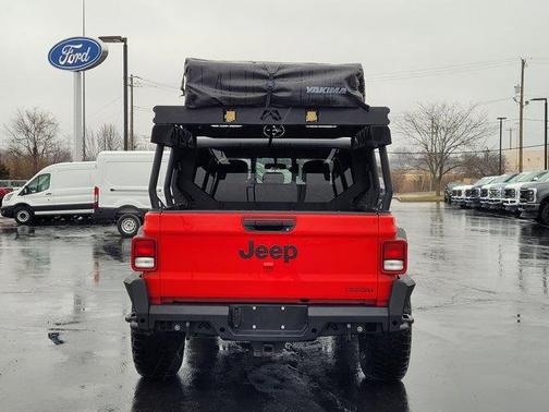2020 Jeep Gladiator Sport
