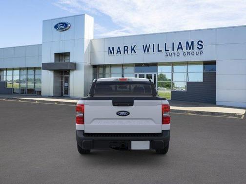 Space White Metallic 2026 Ford Maverick Lariat