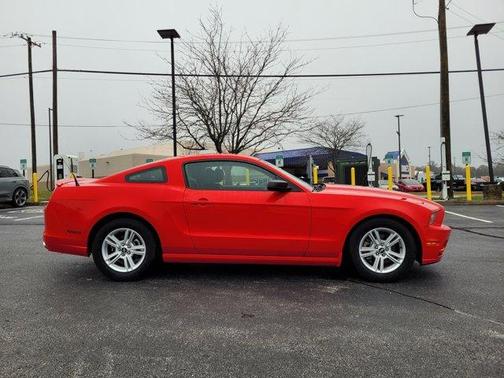 2013 Ford Mustang V6