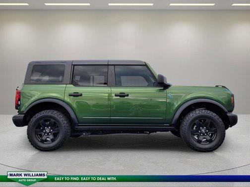 Eruption Green Metallic 2024 Ford Bronco Black Diamond