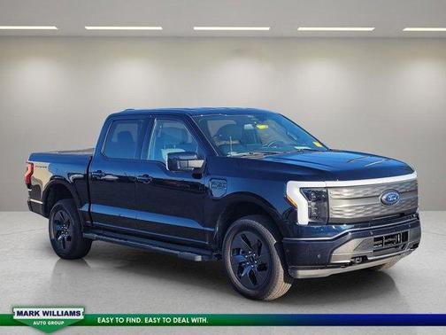 2022 Ford F-150 Lightning LARIAT