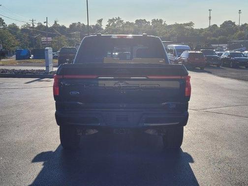 2022 Ford F-150 Lightning LARIAT