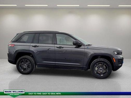 2024 Jeep Grand Cherokee 4xe Trailhawk