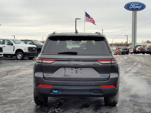 2024 Jeep Grand Cherokee 4xe Trailhawk