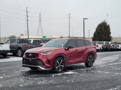 2022 Toyota Highlander XSE