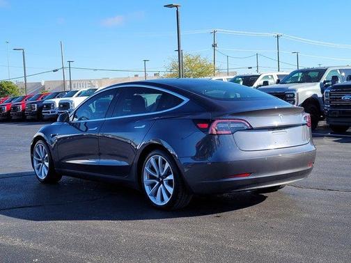 2018 Tesla Model 3 Long Range