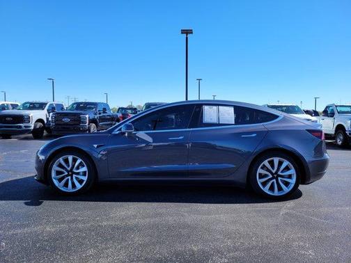 2018 Tesla Model 3 Long Range