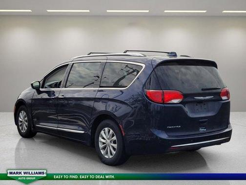 2018 Chrysler Pacifica Touring-L