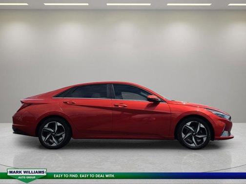Lava Orange 2022 Hyundai ELANTRA Limited
