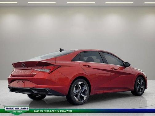 Lava Orange 2022 Hyundai ELANTRA Limited
