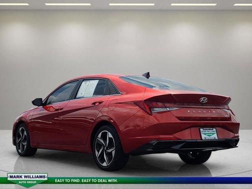 Lava Orange 2022 Hyundai ELANTRA Limited