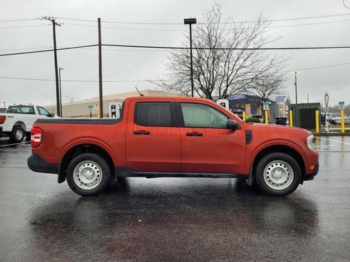 2024 Ford Maverick XL
