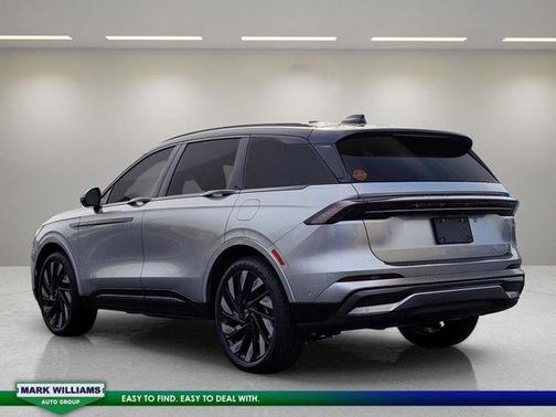 2024 Lincoln Nautilus Reserve