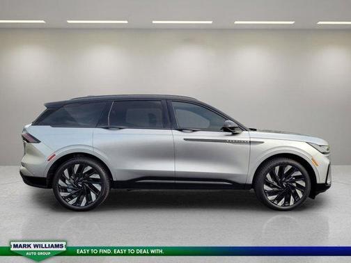 2024 Lincoln Nautilus Reserve