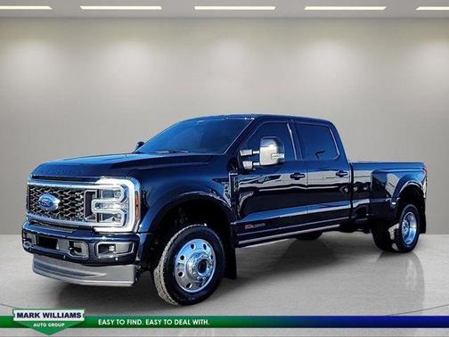 2025 Ford F-450 Platinum