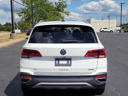 2023 Volkswagen Taos 1.5T SEL