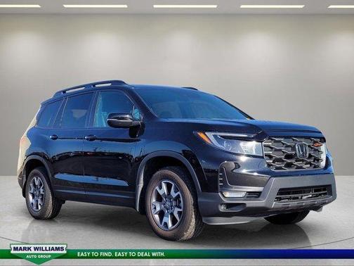 Crystal Black Pearl 2022 Honda Passport TrailSport