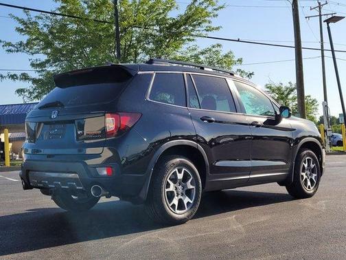 Crystal Black Pearl 2022 Honda Passport TrailSport