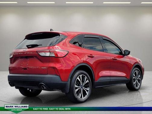 Red Metallic 2022 Ford Escape SE