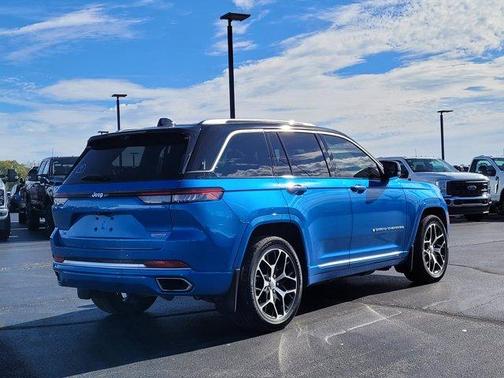 2022 Jeep Grand Cherokee 4xe Summit