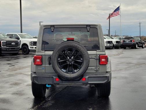 2022 Jeep Wrangler Unlimited 4xe Sahara