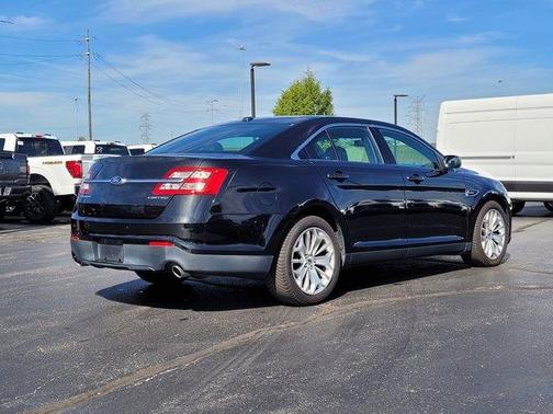2015 Ford Taurus Limited