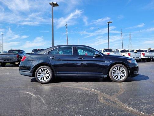 2015 Ford Taurus Limited