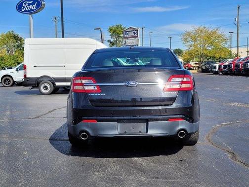 2015 Ford Taurus Limited