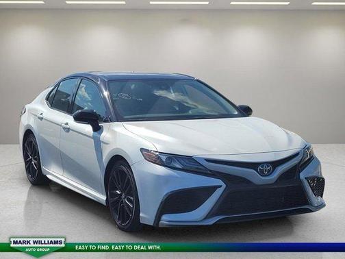 2023 Toyota Camry Hybrid XSE