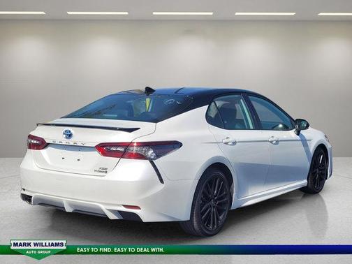 2023 Toyota Camry Hybrid XSE