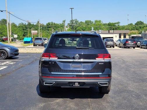 2022 Volkswagen Atlas 3.6L SE w/Technology