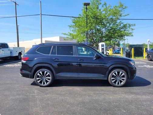 2022 Volkswagen Atlas 3.6L SE w/Technology