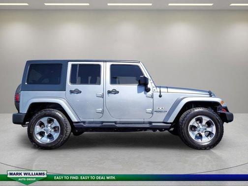 Billet Silver Metallic Clearcoat 2017 Jeep Wrangler Unlimited Sahara