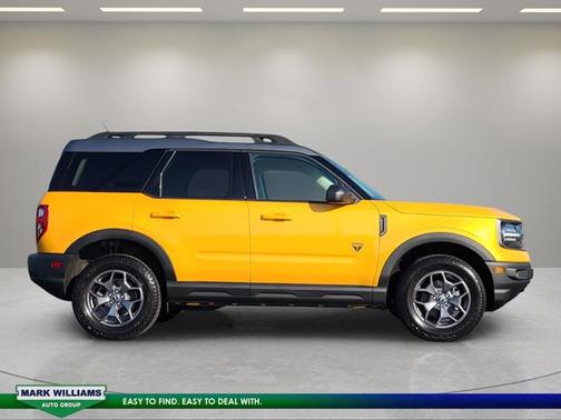 CYBER ORANGE METALLIC TC 2022 Ford Bronco Sport BADLANDS