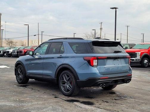 2025 Ford Explorer ST