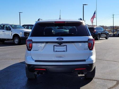 2019 Ford Explorer sport