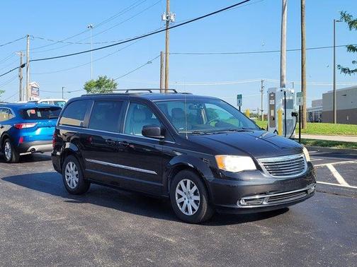 2014 Chrysler Town & Country Touring