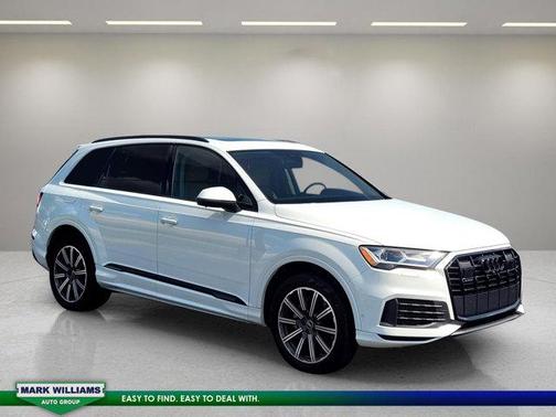2023 Audi Q7 45 Premium Plus