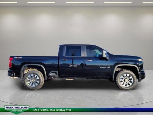 2024 Chevrolet Silverado 2500 Custom