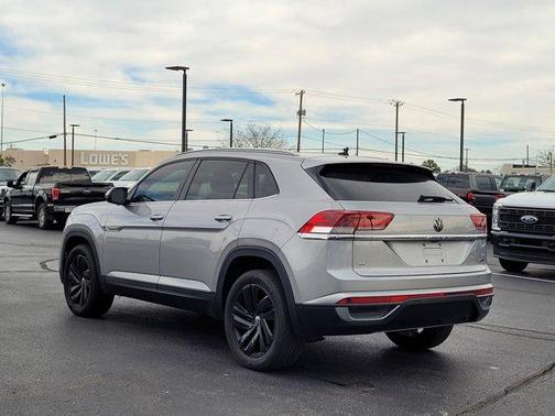 2022 Volkswagen Atlas Cross Sport 2.0T SE w/Technology