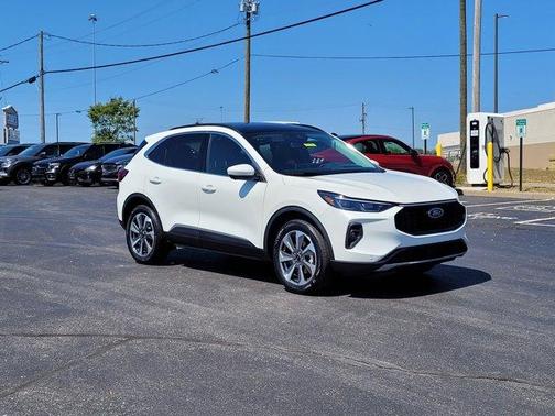 2025 Ford Escape Platinum